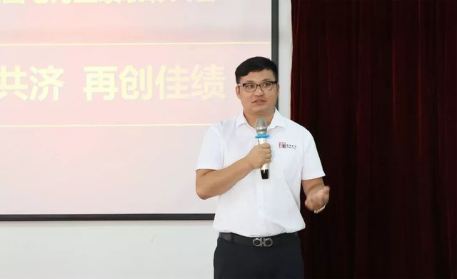 乾港集團董事長(cháng)安俊峰 乾港集團董事長(cháng)安俊峰